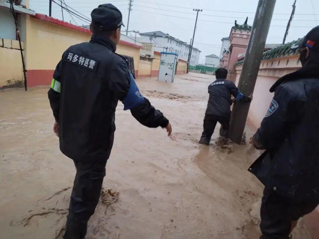 玛多县县城，玛多县发布暴雨蓝色预警