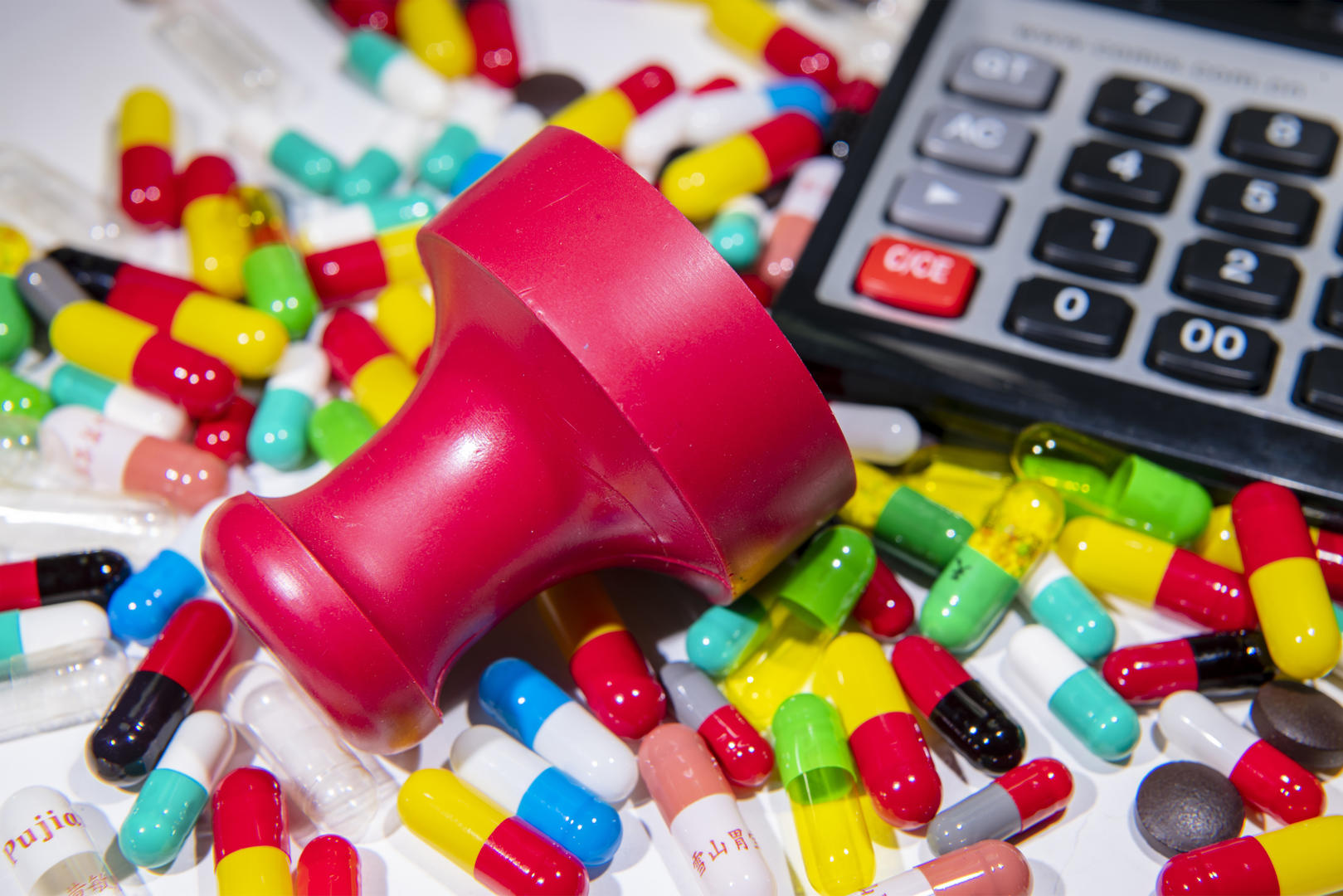 一场席卷全国的医疗反腐风暴，医药反腐风暴来袭龙头股