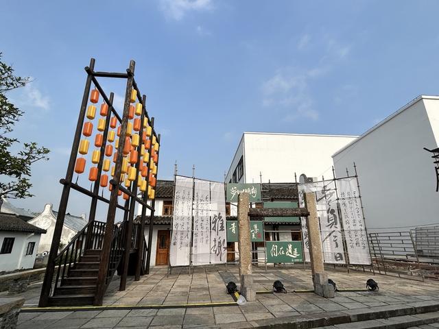 白色的建筑就是“青溪15号”沈思怡/摄
