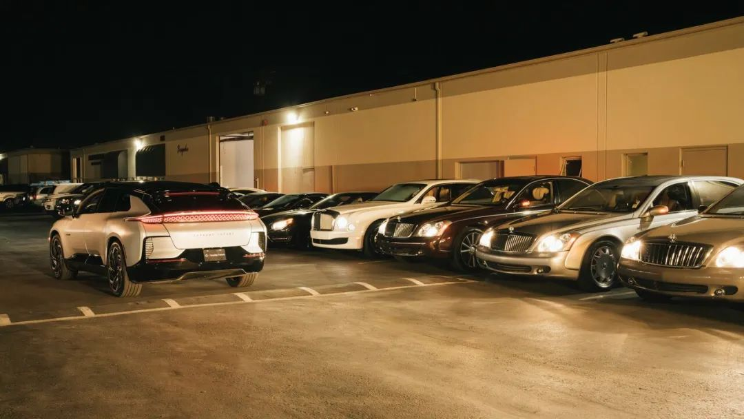 贾跃亭终于圆梦！亲手交付首辆FF 91，股价盘前大涨9%