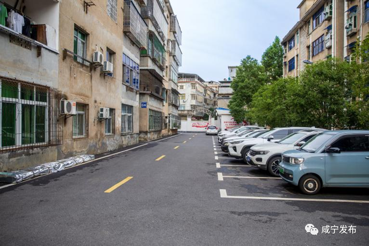 图为改造后的湖北省咸宁市咸安区温泉街道南昌路社区(7月22日摄)。新华网 钟奕 摄