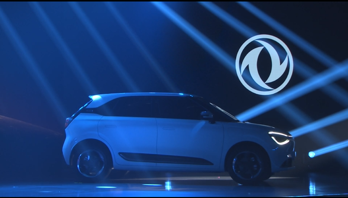 东风纳米品牌首款车型纳米 01 亮相:定位纯电小车,配固态电池 + 超级快充