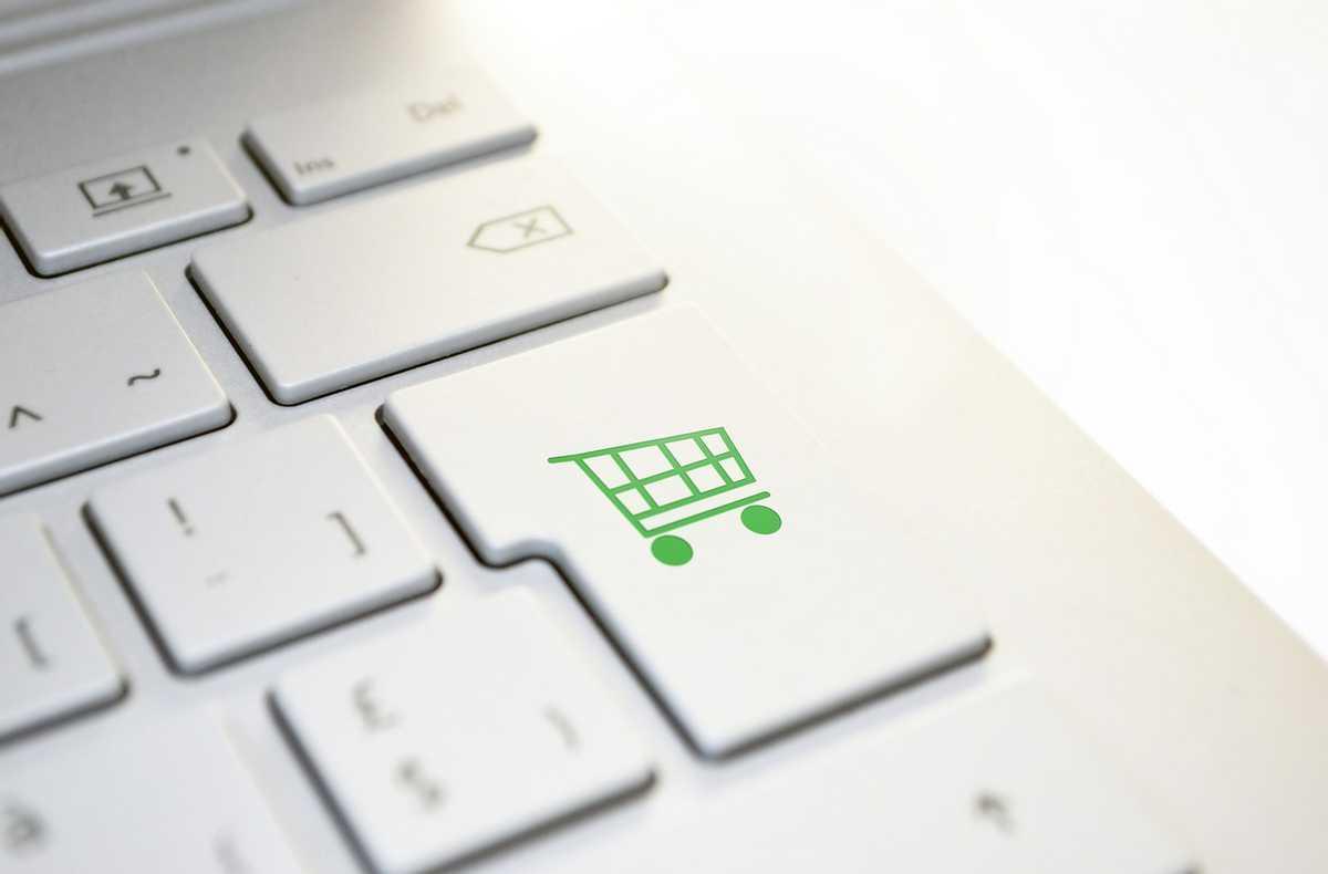 太猛了！东方甄选官宣入淘，股价应声大涨10%