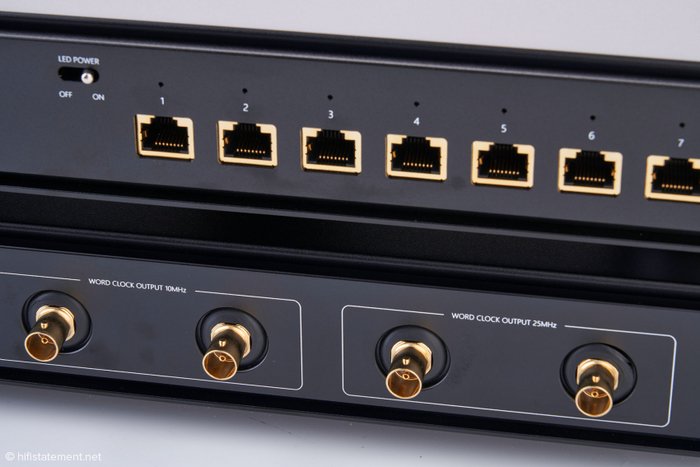 德国权威媒体热评仙籁波恩网络交换机和创世纪主时钟