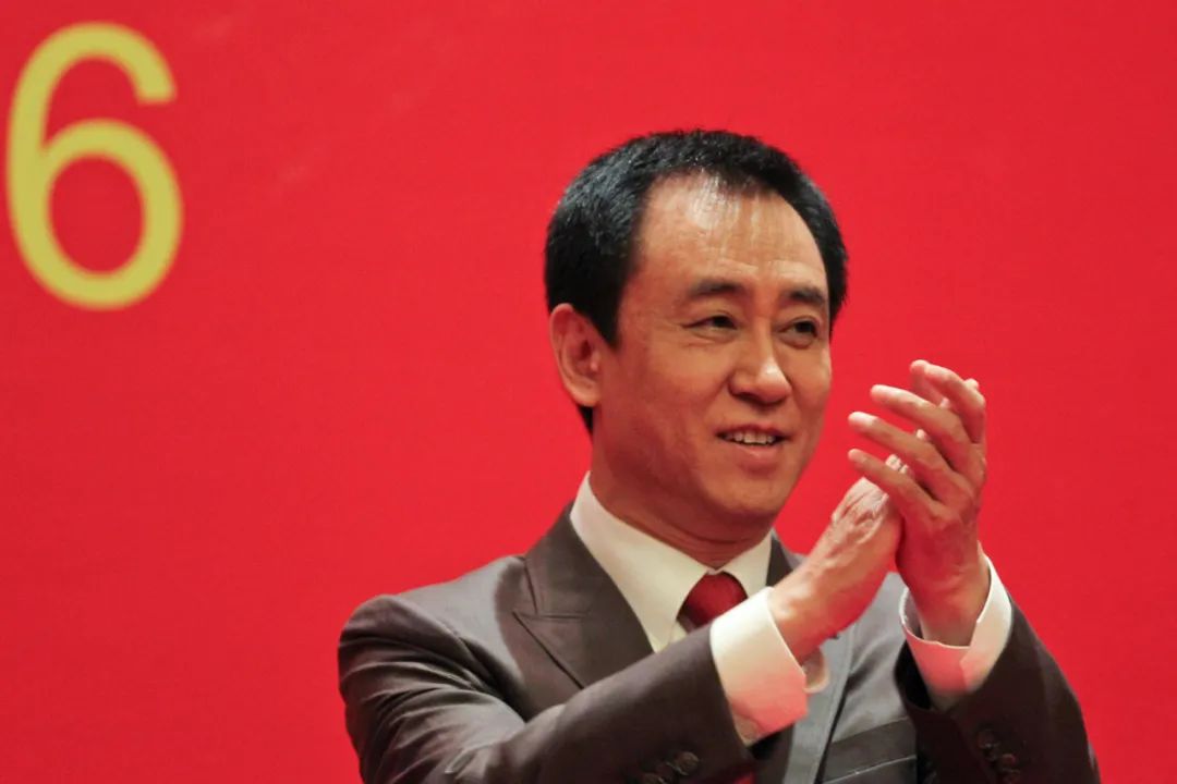 明天复牌!中国恒大发财报:上半年净亏近400亿,负债还有2.38万亿…
