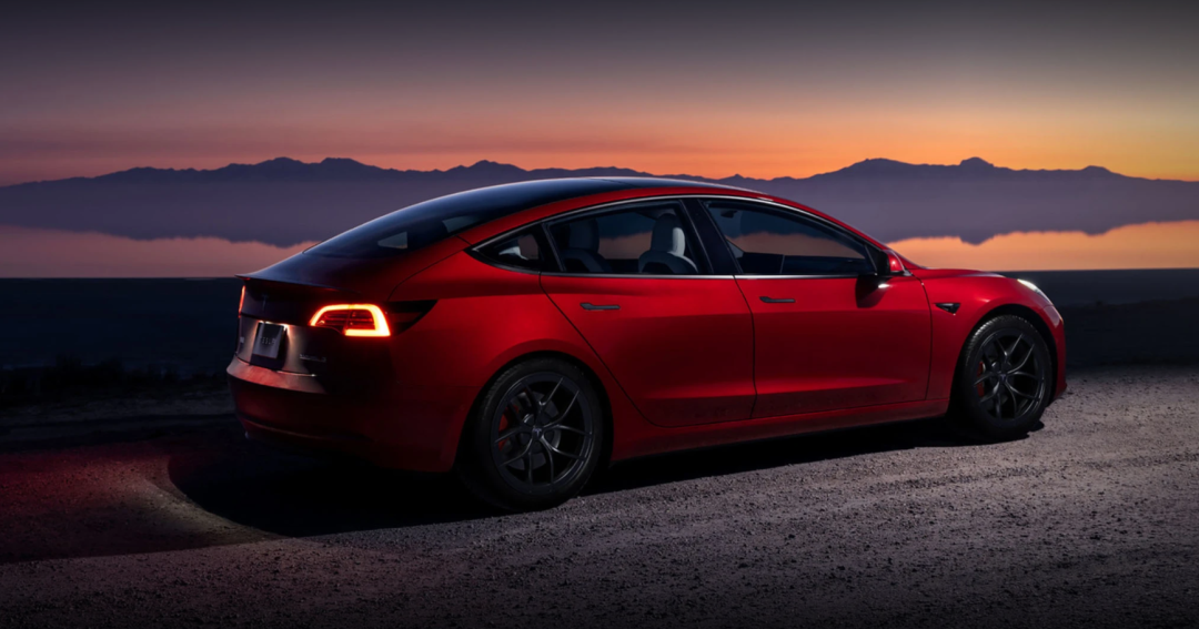 特斯拉新款 Model 3 将至,价格创史低,可代价太大了……
