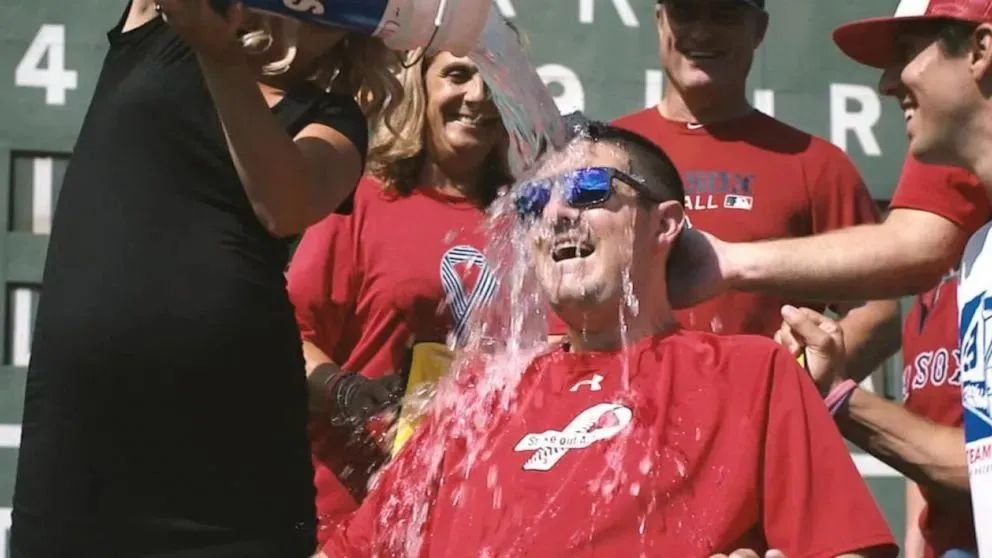 热搜！京东前高管“准备后事”背后：“渐冻”在融，“罕见”有光