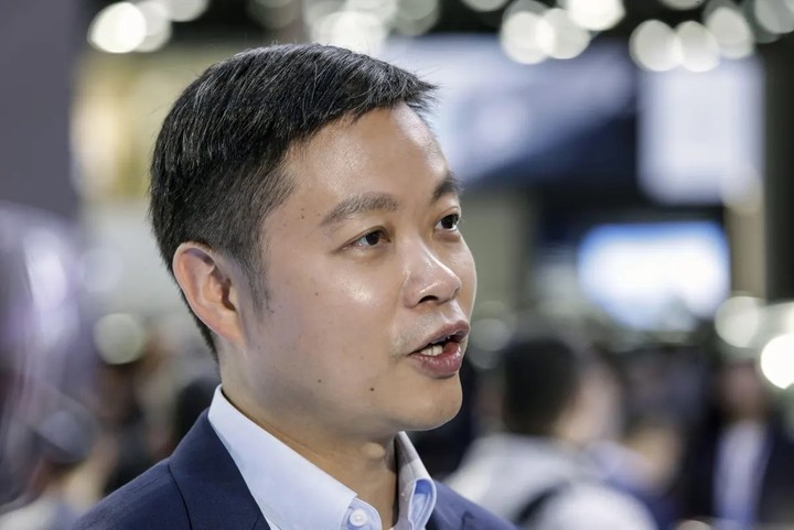 小鹏跟谁合作生产,小鹏跟谁合作