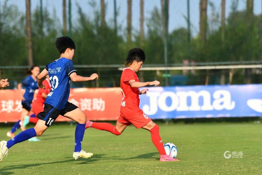 {}2:0战胜卫冕冠军北师大，青岛西海岸女足冲甲成功！,第2张