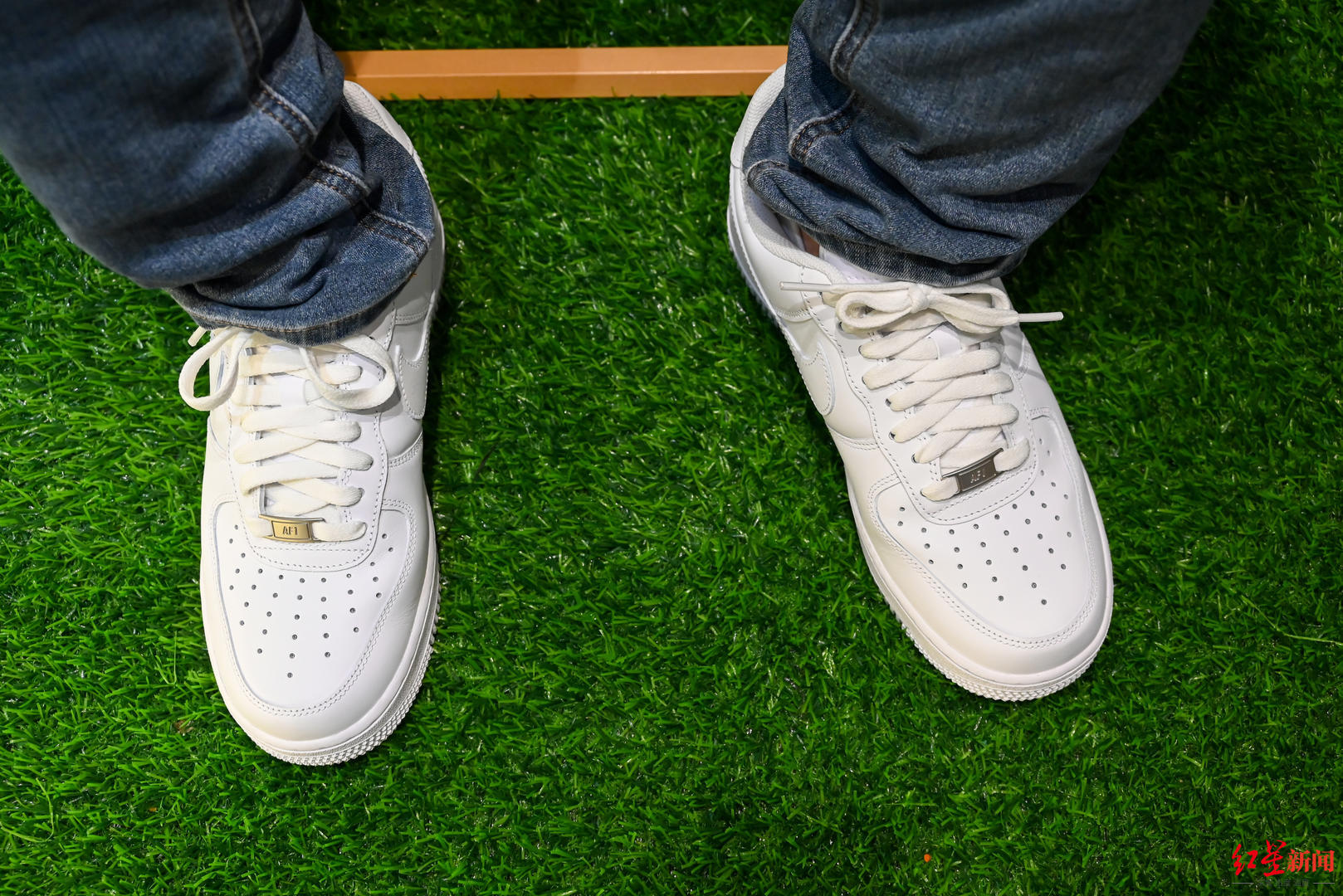 红星深度｜他被“诬陷”地铁偷拍后的天：收到立案通知书只想要个“答案”