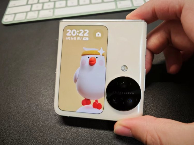 小折叠屏手机值得买吗，小折叠屏最新