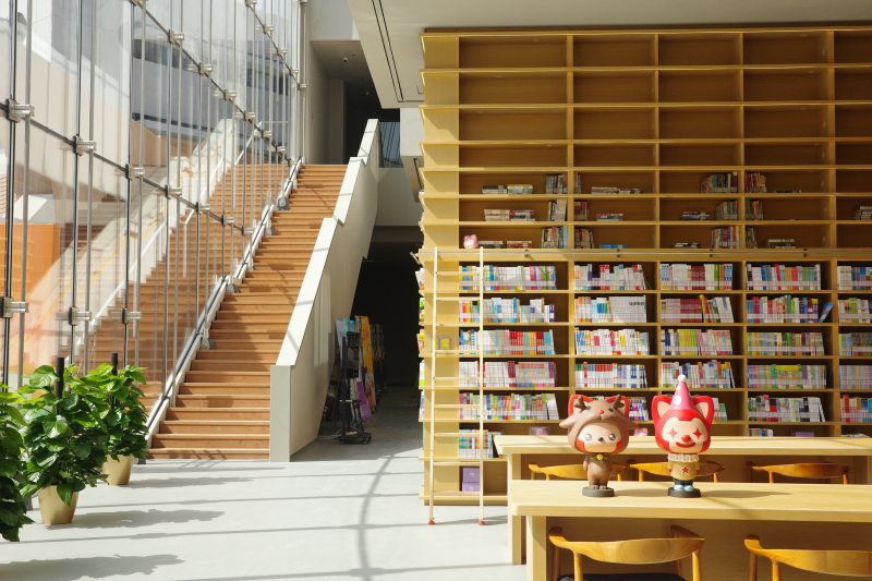 图书馆集展览、阅读、文创、社交功能为一体。新京报记者 田杰雄 摄