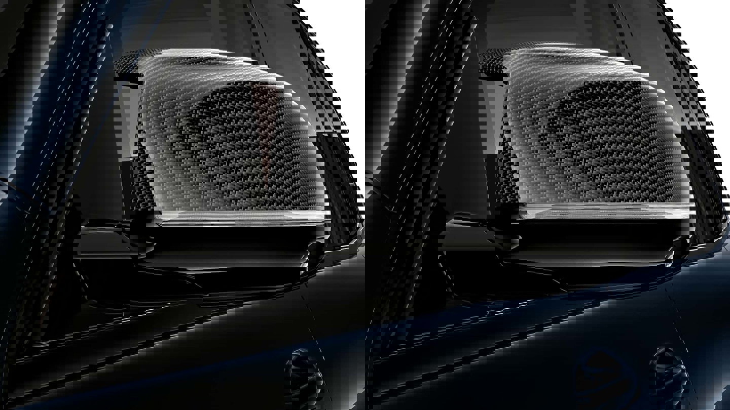 2024 款宝马 X5 防弹版官图发布:子弹射穿油箱也不怕