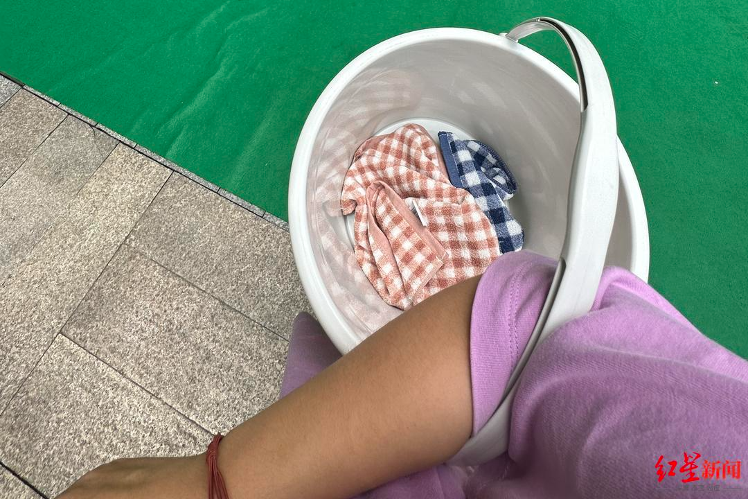 学校家长会大扫除通知，学校开学家长打扫教室