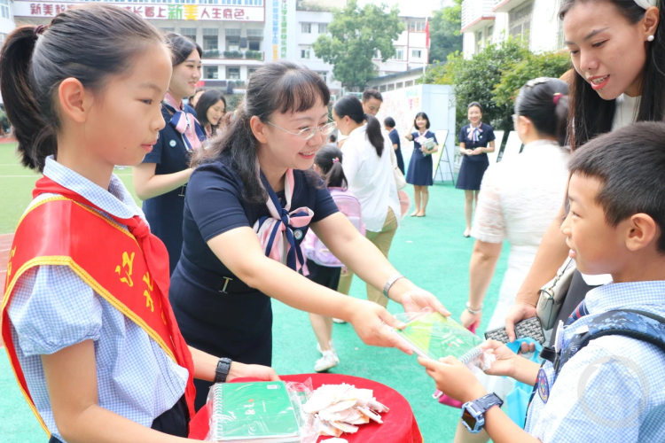 开学啦！萌娃报到！