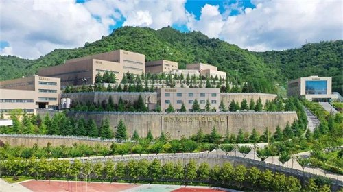 绿水青山就是金山银山
