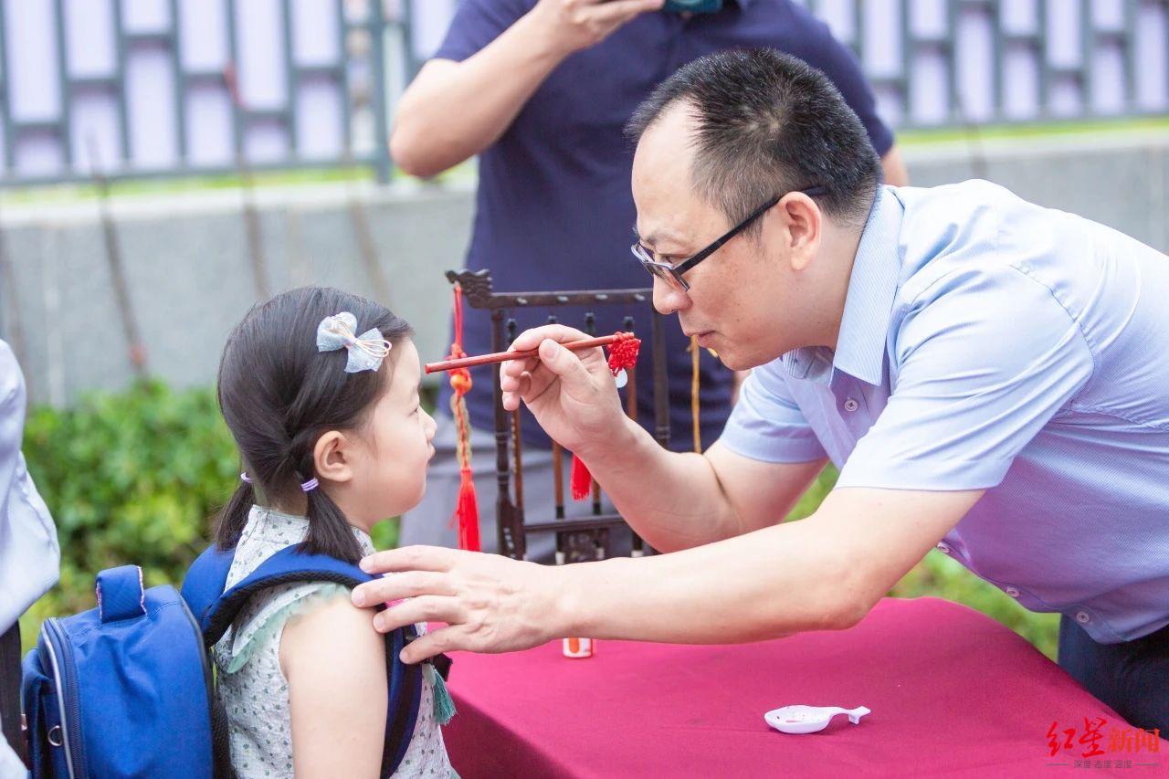 成都中小学2022春季开学报名，成都市中小学开学直播