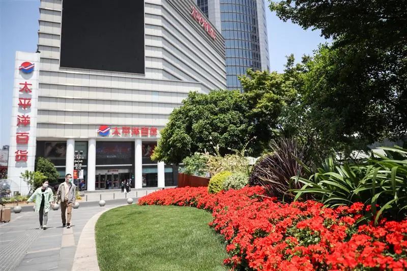 曾经,太平洋百货是徐家汇商圈的明星项目(海沙尔 摄)