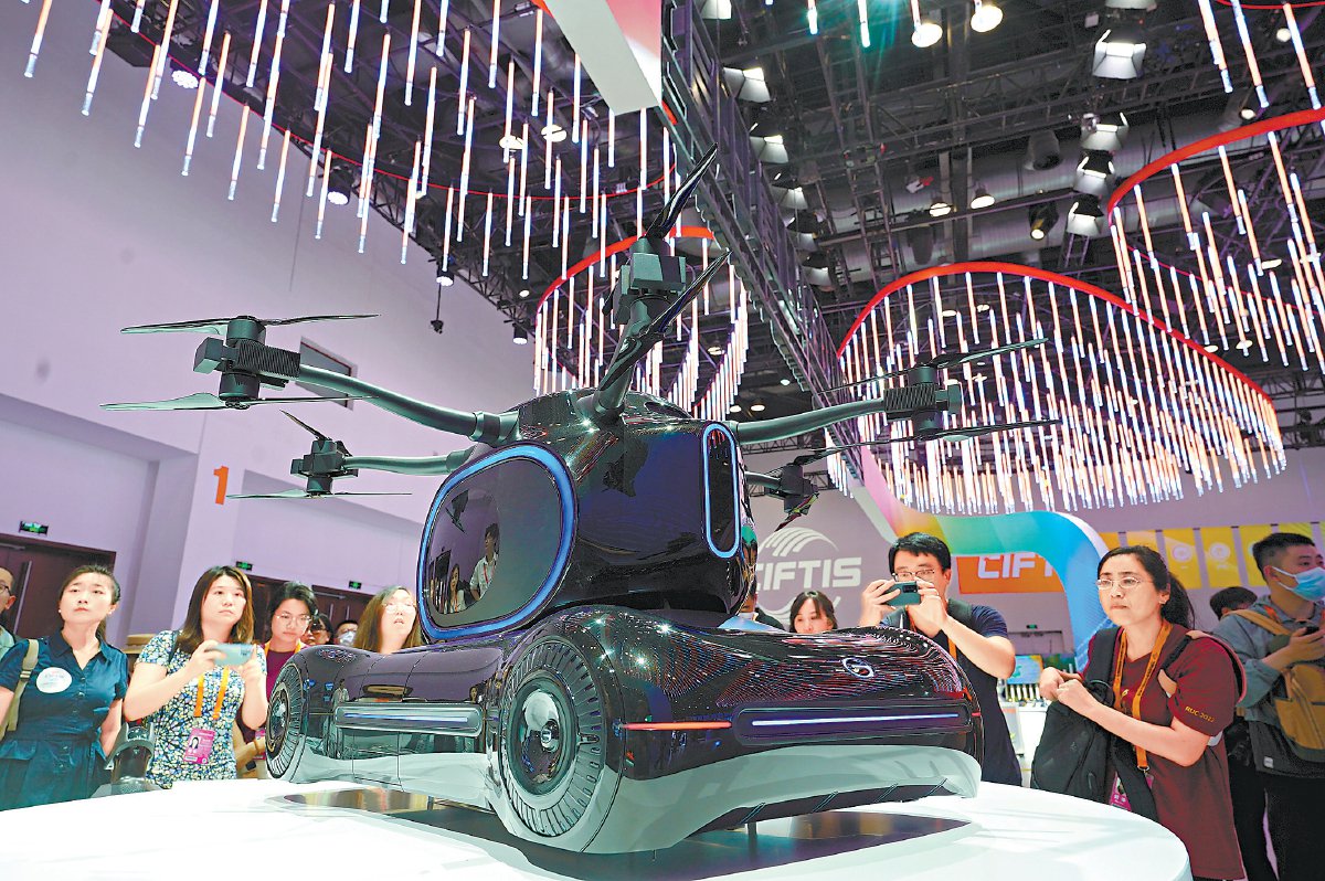 特斯拉Model 3焕新版亮相，在服贸会上全球首秀