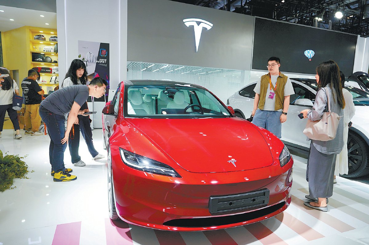 特斯拉Model 3焕新版亮相，在服贸会上全球首秀