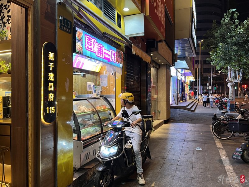 很多口碑小店哪怕换了新址经营,仍旧不乏人气