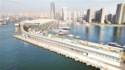青岛国际邮轮母港正在做好准备工作,静候“蓝梦之星”号青岛首航。王雷 摄