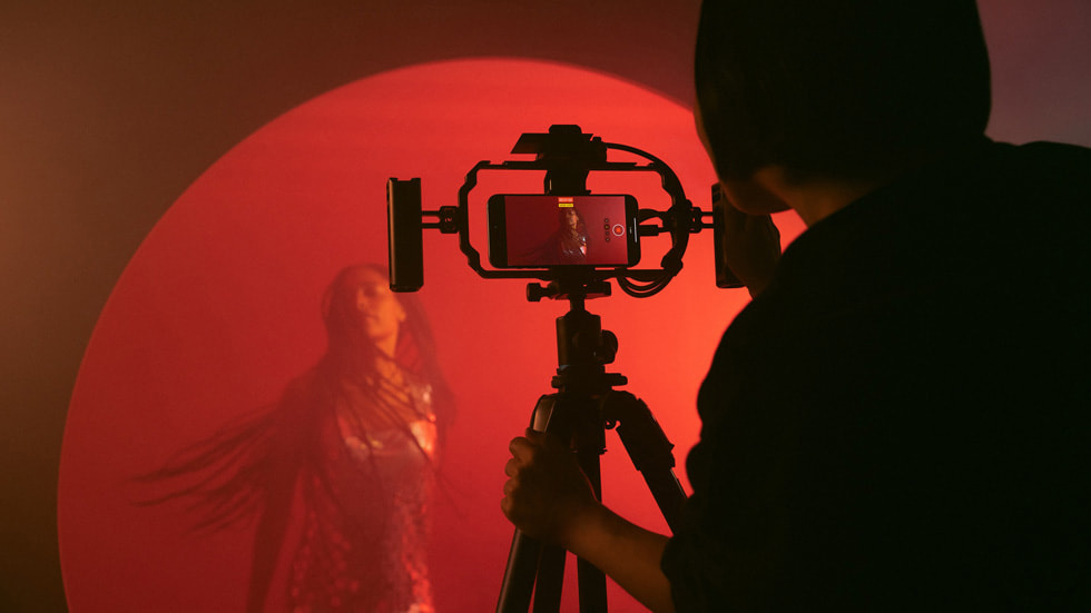 需格式化为 exFAT / APFS，苹果 iPhone 15 Pro 机型 ProRes 视频可直接录制到外部存储