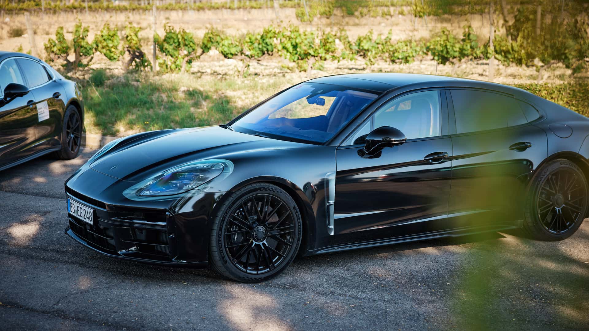 全新保时捷 Panamera 车型 11 月 24 日亮相,路测谍照已曝光