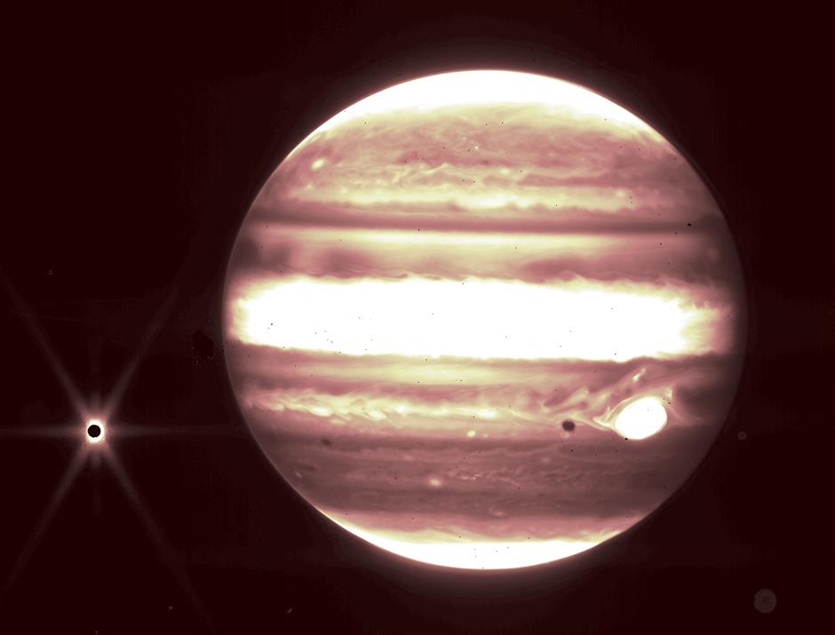 NASA’s Webb house telescope finds carbon supply on floor of Jupiter’s moon Europa – World Information | The Global Today NASA’s Webb house telescope finds carbon supply on floor of Jupiter’s moon Europa – World Information | The Global Today
