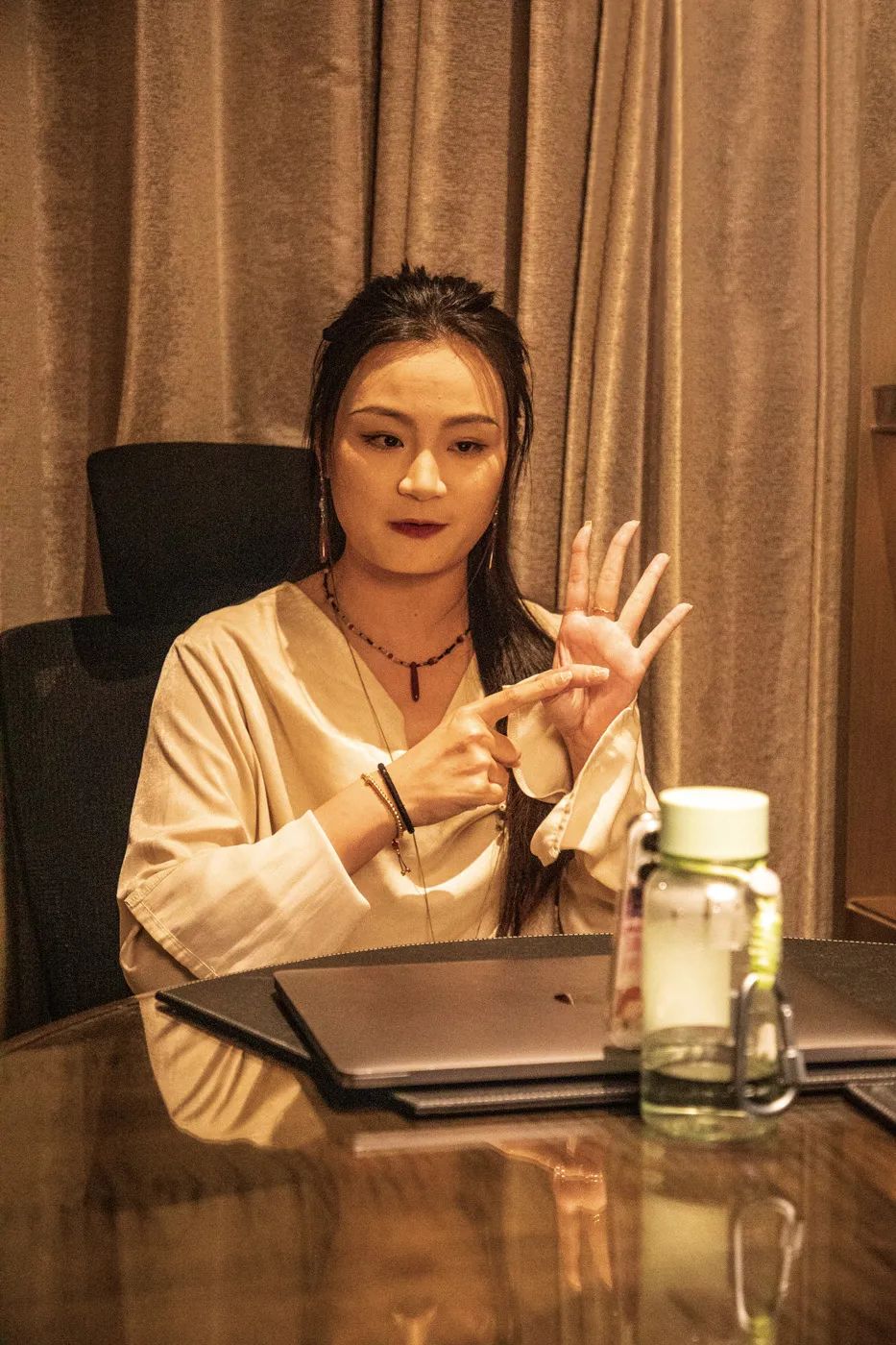 小碗真正喜欢上主播这个行业,是因为它自由,不需要坐班,这让她有了更多的生活空间。(图/郭凯威)