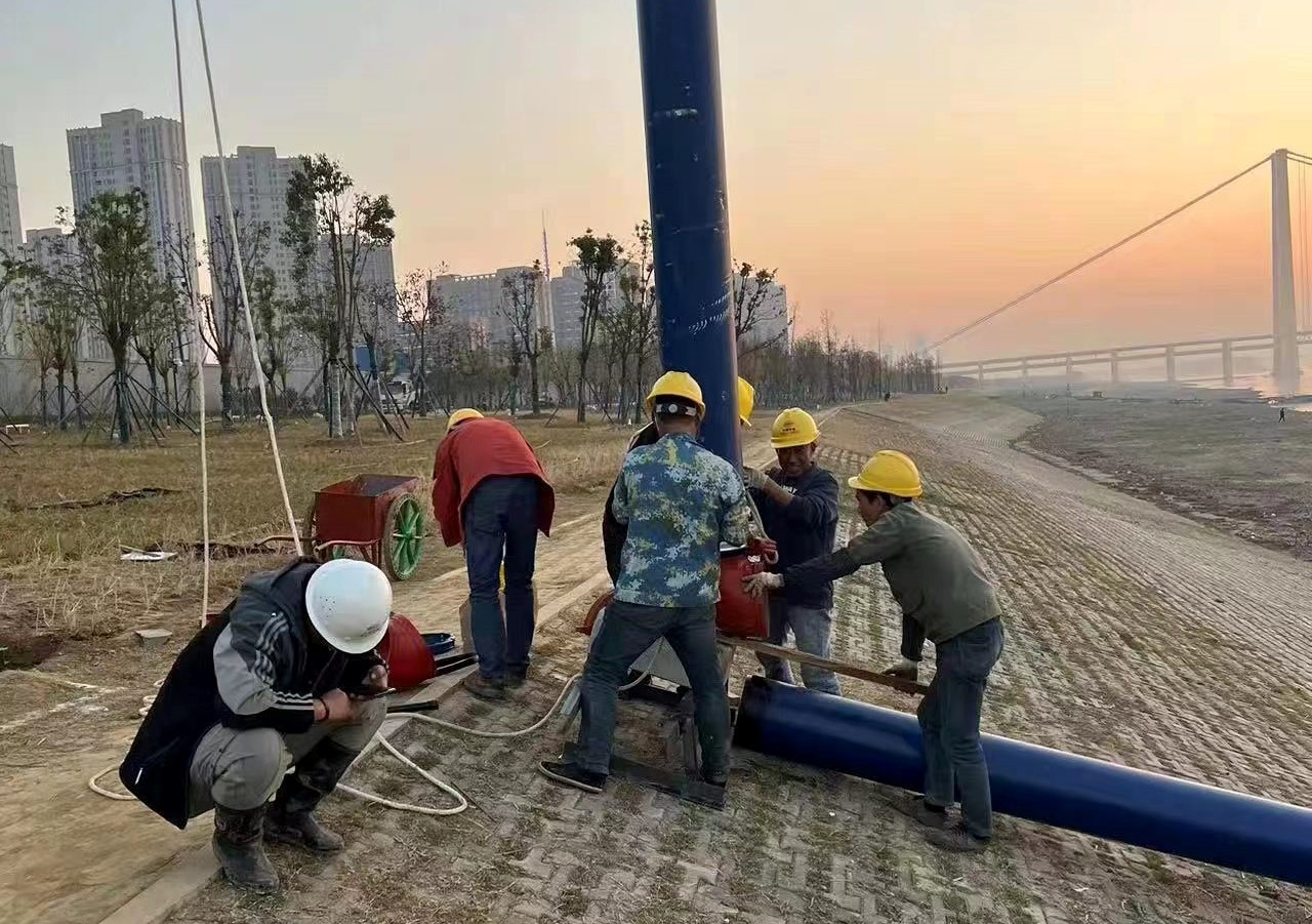 环保“小蓝管”添彩绿色文明工地