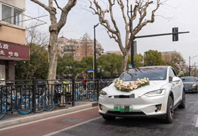 接送亲婚车来源:受访者提供