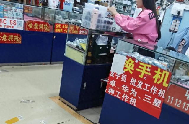 iPhone 15发售后，苹果二手旧机价格不降反涨！走访华强北→