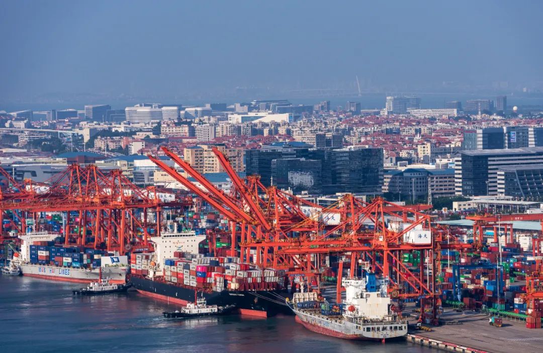 万泰特钢第一炉稀土耐蚀钢试炼成功