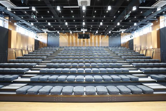 10月9日，方庄文化艺术中心内的小剧场即将开业。新京报记者 陶冉 摄