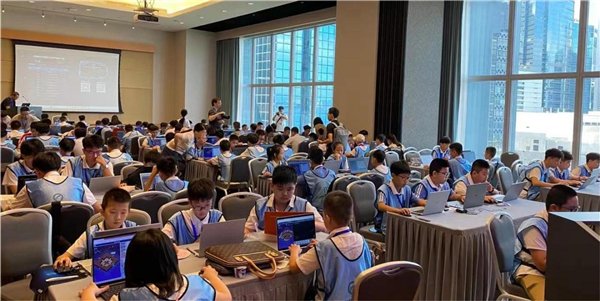 图2第六届ICode国际(香港)青少年编程竞赛 香港会展中心编程现场