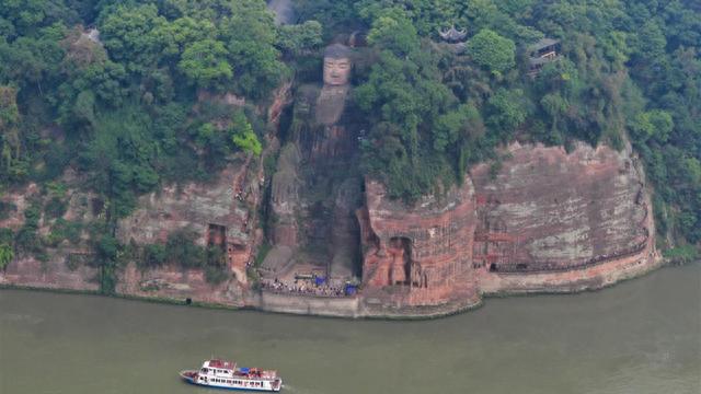 乐山大佛全球招募1310名“守护人”，3年内可免票或半价游
