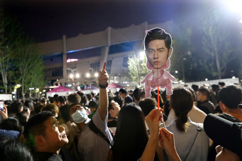 周杰伦一开唱,徐汇夜宵外卖暴涨44%:“演唱会经济”有多赚?