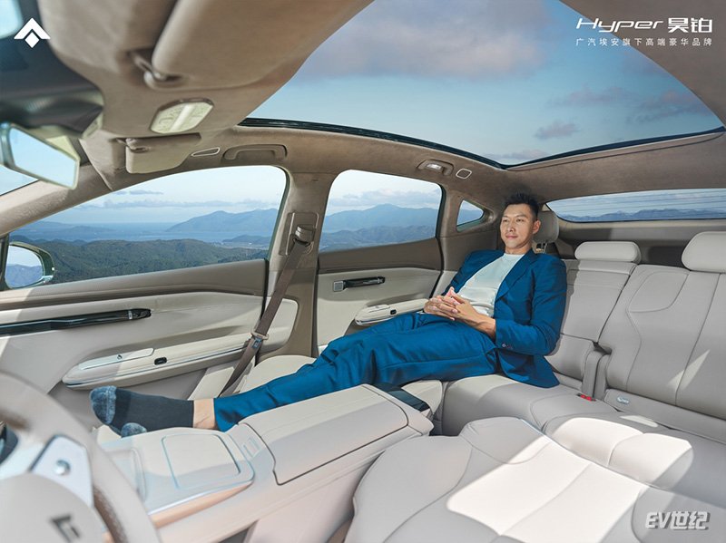 精英家庭首选,易建联最佳队友昊铂HT,22万元起开启预售