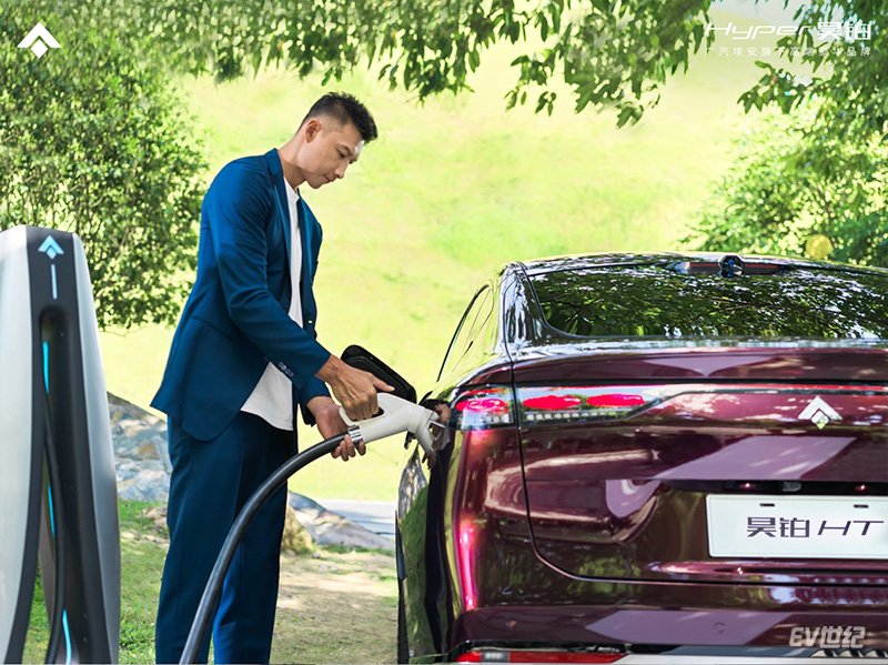 精英家庭首选,易建联最佳队友昊铂HT,22万元起开启预售