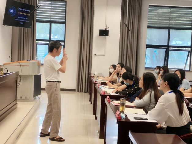 “灯塔计划”乡村教师培训现场