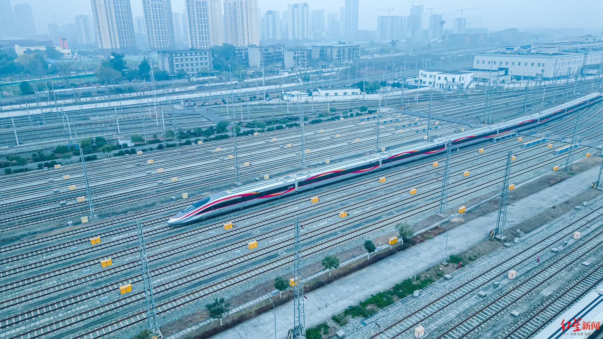 26日起,成都至香港可坐复兴号智能动车组