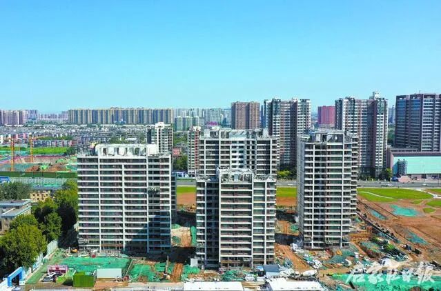 图为高柱城中村改造高品质示范项目一期回迁楼