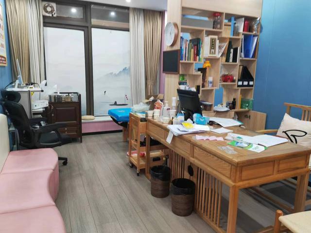 唐黎明的诊室现在人去室空。 澎湃新闻记者 谭君 图