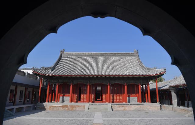 宏恩观帝君殿。2021年8月19日,宏恩观被列入北京市第九批市级文物保护单位。新京报记者 李木易 摄