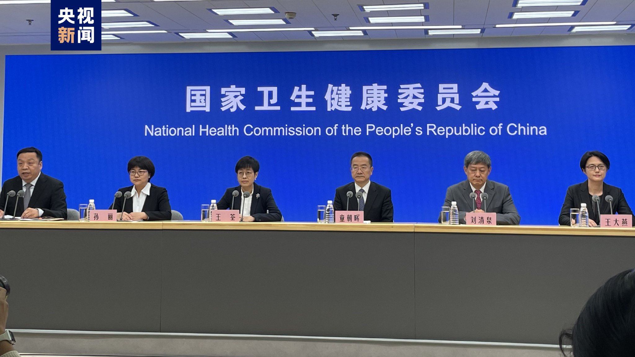 肺炎支原体感染潜伏期可达4周 专家：不建议自行给孩子吃阿奇霉素