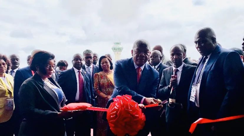 ▲安哥拉總統為新機場啟用剪綵