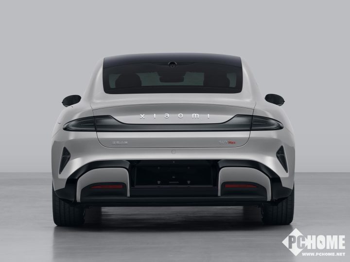 小米汽车首款车型SU7曝光 神似保时捷售价或近40万