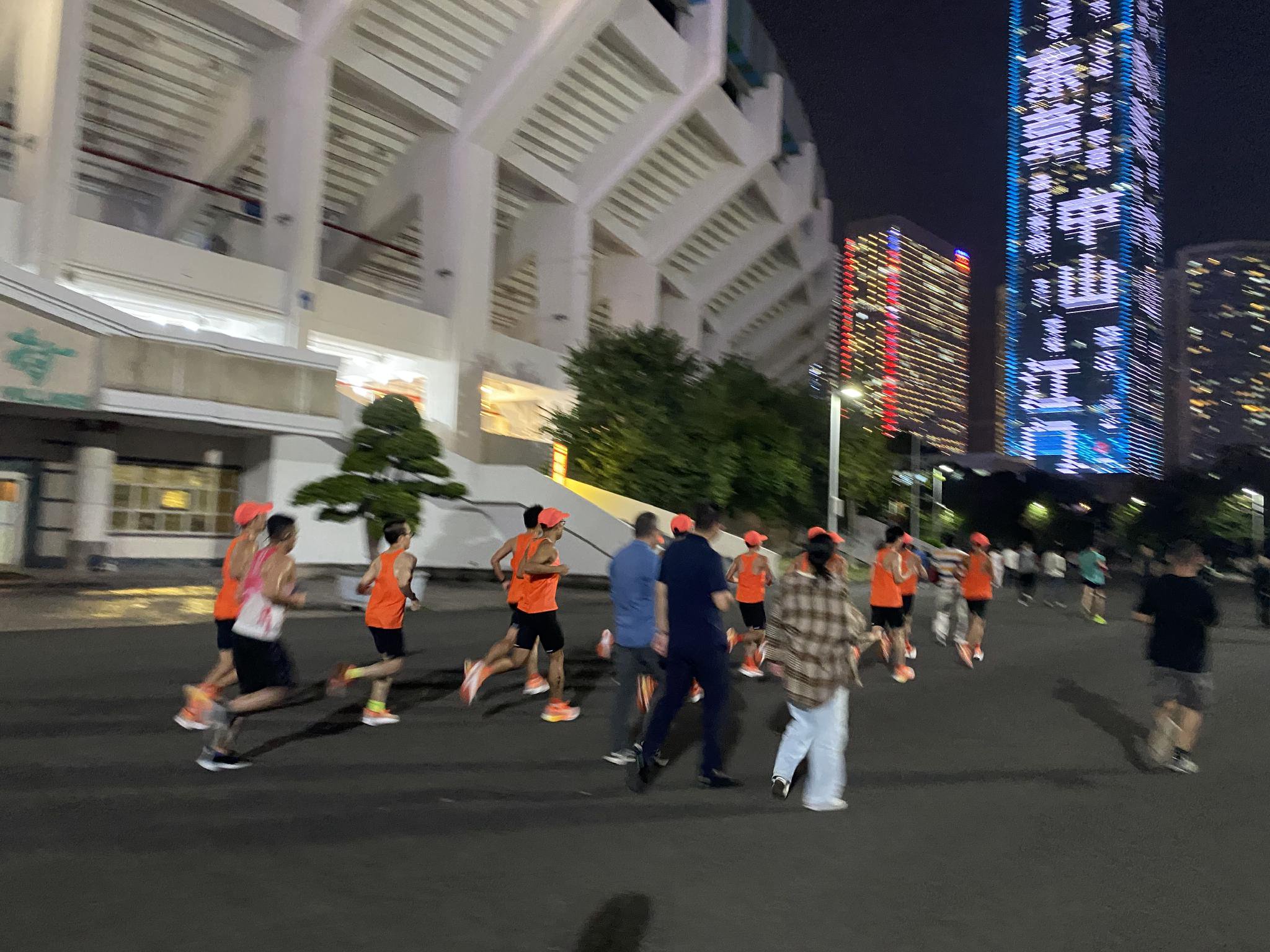 马拉松背后的城市竞争:一场比赛带动近2亿收入,三四线城市争抢“蛋糕”