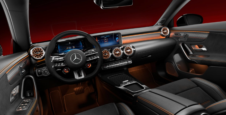 新款奔驰 CLA 五门猎跑车上市，30.92 万元起售